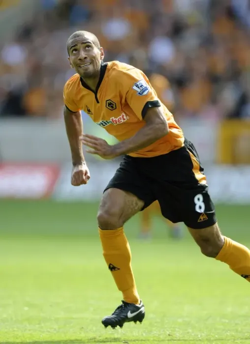 Framed Print : Karl Henry at Molineux: Wolves vs West Ham United - Barclays Premier League Clash, August 15, 2009 Framed Print : Karl Henry at Molineux: Wolves vs West Ham United - Barclays Premier League Clash, August 15, 2009