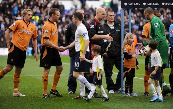 Framed Print : Keane vs. Craddock: A Premier League Showdown - Tottenham vs. Wolverhampton Wanderers