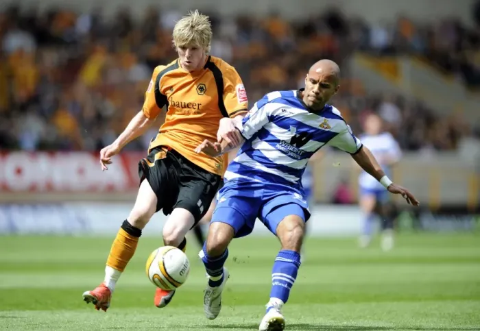 Framed Print : Keogh vs Chambers: Wolverhampton Wanderers vs Doncaster Rovers Clash in Championship Match at Molineux (03 / 05 / 09)
