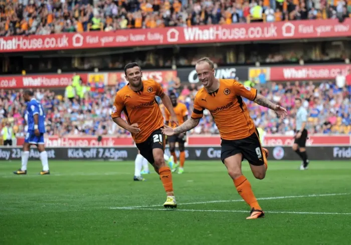 Framed Print : Leigh Griffiths Brace: Wolves Thrash Gillingham 4-0 in Sky Bet League One (2013)