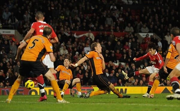 Manchester United Takes 2-1 Lead Over Wolverhampton Wanderers: Park Ji-Sung's Goal