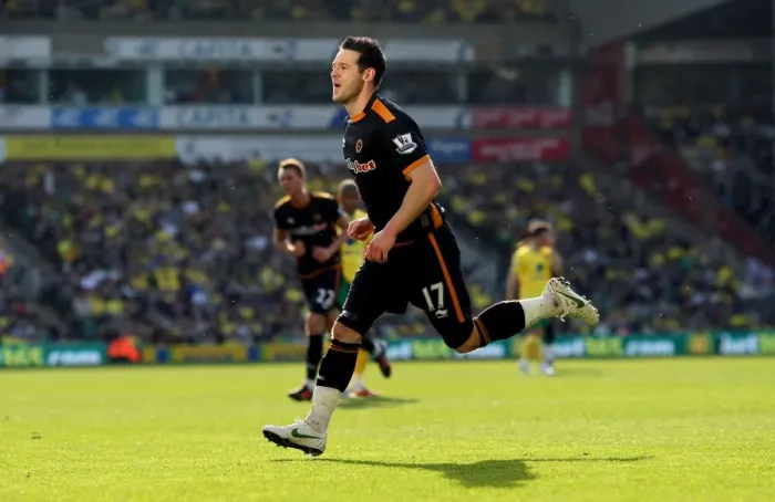 Framed Print : Matt Jarvis Scores the Opening Goal: Wolverhampton Wanderers Victory at Norwich City (BPL)