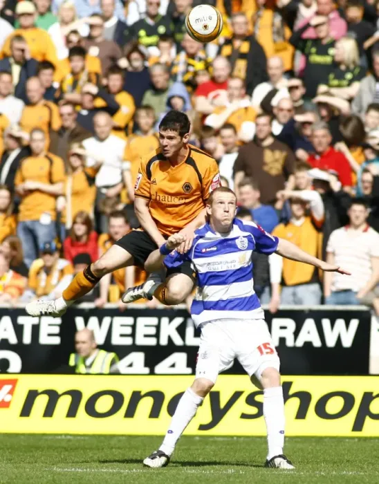 Framed Print : Matthew Jarvis vs Peter Ramage: Wolverhampton Wanderers vs QPR Championship Clash at Molineux (April 18, 2009)