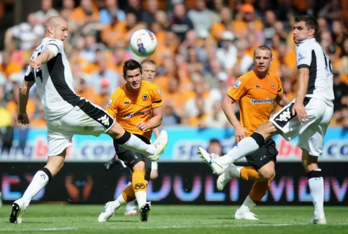 Framed Print : Matthew Jarvis's Thundering Shot: Wolves vs. Fulham, Barclays Premier League Framed Print : Matthew Jarvis's Thundering Shot: Wolves vs. Fulham, Barclays Premier League