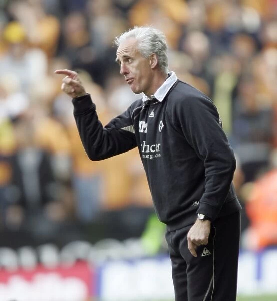 Mick McCarthy Leads Wolverhampton Wanderers Against Queens Park Rangers in Championship Showdown at Molineux (April 18, 2009)