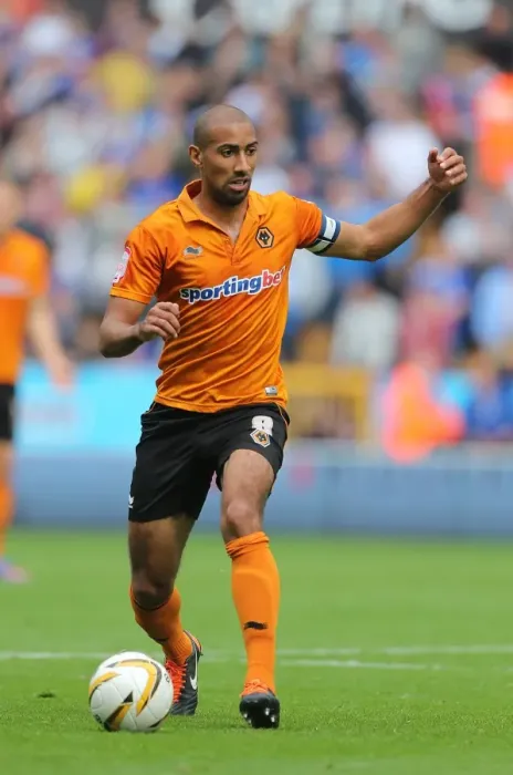 Framed Print : Molineux Showdown: Karl Henry's Leading Role - Wolverhampton Wanderers vs Leicester City (Npower Championship, 2012)