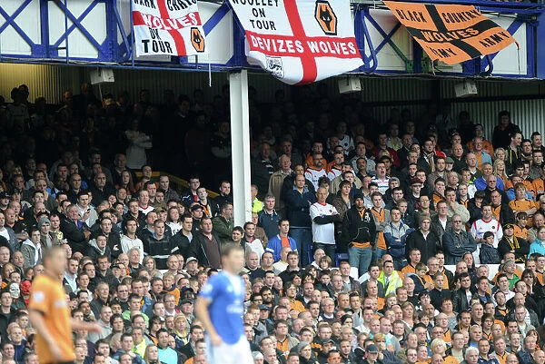 Passionate Clash: Everton vs. Wolverhampton Wanderers - Barclays Premier League Soccer Showdown