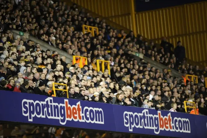Framed Print : Passionate Wolves Fans at Molineux: Wolves vs Arsenal, Barclays Premier League Framed Print : Passionate Wolves Fans at Molineux: Wolves vs Arsenal, Barclays Premier League