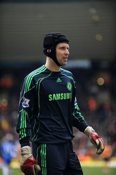 Petr Cech's Determination: Wolverhampton Wanderers vs Chelsea - A Barclays Premier League Showdown