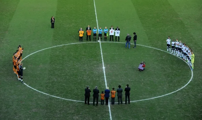 Framed Print : Premier League: Wolverhampton Wanderers and Tottenham Hotspur Honor Dean Richards with a Minute of Silence Framed Print : Premier League: Wolverhampton Wanderers and Tottenham Hotspur Honor Dean Richards with a Minute of Silence