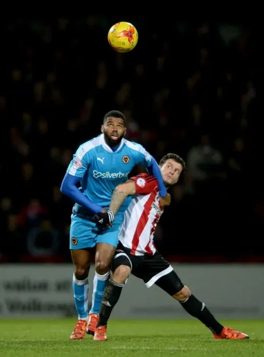 Framed Print : Sky Bet Championship - Brentford v Wolves - Griffin Park Framed Print : Sky Bet Championship - Brentford v Wolves - Griffin Park