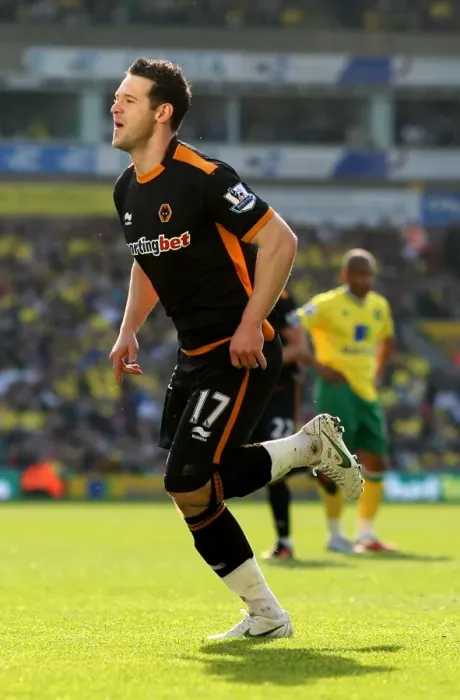 Framed Print : Soccer - Barclays Premier League - Norwich City v Wolverhampton Wanderers - Carrow Road Framed Print : Soccer - Barclays Premier League - Norwich City v Wolverhampton Wanderers - Carrow Road