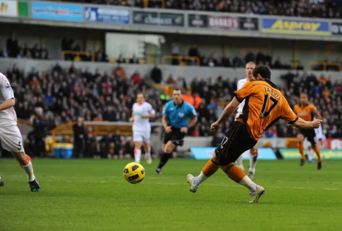 Framed Print : Soccer - Barclays Premier league - Wolverhampton Wanderers v Blackpool Framed Print : Soccer - Barclays Premier league - Wolverhampton Wanderers v Blackpool