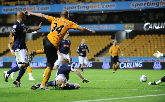 Framed Print : SOCCER - Carling Cup third round - Wolverhampton Wanderers v Millwall