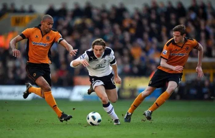 Framed Print : SPORT - Barclays Premier League - Wolverhampton Wanderers v Totteham Hotspur Framed Print : SPORT - Barclays Premier League - Wolverhampton Wanderers v Totteham Hotspur