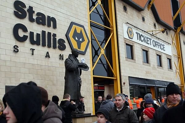 Stan Cullis Statue at Molineux Stadium: Wolverhampton Wanderers vs. Preston North End, Coca-Cola Football League Championship