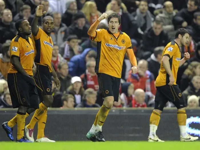 : Stephen Ward Scores the Opener: Wolverhampton Wanderers Take Early Lead Against Liverpool in Barclays Premier League : Stephen Ward Scores the Opener: Wolverhampton Wanderers Take Early Lead Against Liverpool in Barclays Premier League