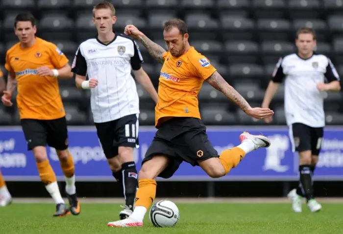 Framed Print : Steven Fletcher in Action: Wolverhampton Wanderers vs Notts County (Pre-Season Friendly) Framed Print : Steven Fletcher in Action: Wolverhampton Wanderers vs Notts County (Pre-Season Friendly)