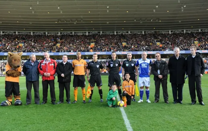 Framed Print : Thrilling Mascot Showdown: Wolverhampton Wanderers vs Birmingham City - Barclays Premier League