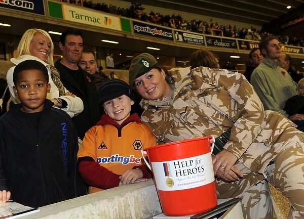 United for Help for Heroes: Wolverhampton Wanderers vs Arsenal - Armed Forces Collection