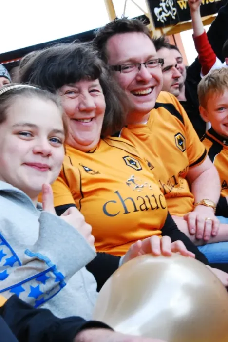 Framed Print : Wolverhampton Wanderers: 08-09 Championship Champions - A Glorious Journey to Promotion and the Champions League