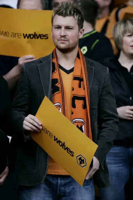 Framed Print : Wolverhampton Wanderers: Dramatic Promotion to the Premier League - Championship Win against Queens Park Rangers (08 / 09) Framed Print : Wolverhampton Wanderers: Dramatic Promotion to the Premier League - Championship Win against Queens Park Rangers (08 / 09)