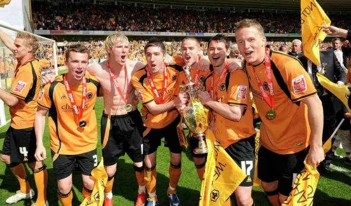 Framed Print : Wolverhampton Wanderers: Championship Title Win - Celebrating with the Trophy Framed Print : Wolverhampton Wanderers: Championship Title Win - Celebrating with the Trophy