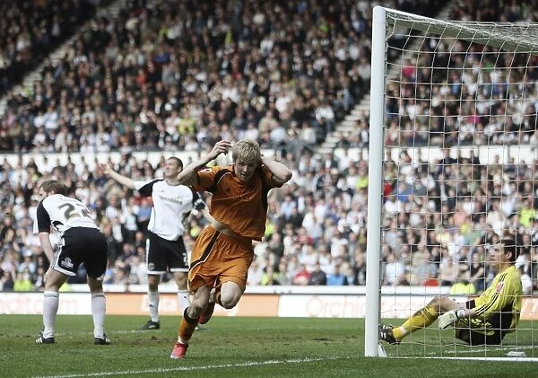 Wolverhampton Wanderers: Keogh's Decisive Goal Secures Championship Victory over Derby County (2009)