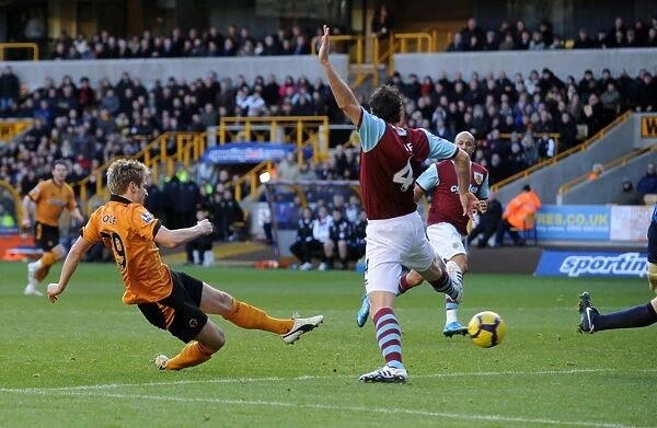 Wolverhampton Wanderers' Kevin Doyle Scores the Decisive Goal: Wolves 2-0 Burnley (Premier League Soccer)