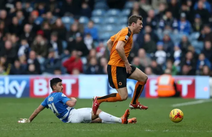 Framed Print : Wolverhampton Wanderers Kevin McDonald Outmaneuvers QPR's Massimo Luongo in Sky Bet Championship Match Framed Print : Wolverhampton Wanderers Kevin McDonald Outmaneuvers QPR's Massimo Luongo in Sky Bet Championship Match