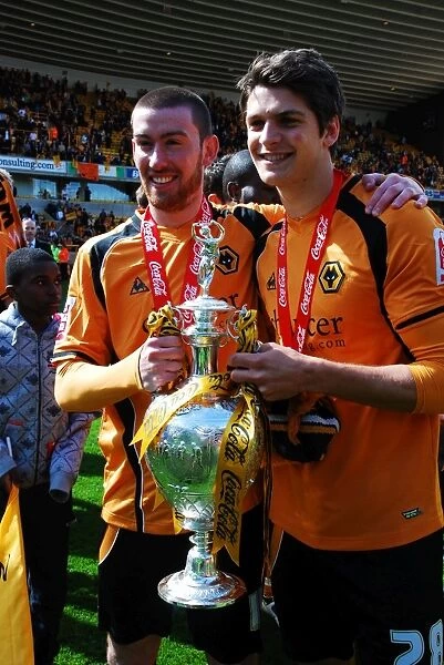 Wolverhampton Wanderers: Unforgettable 08-09 Championship Title Win - A Season of Glory and Celebration: Matches and Championship Champions Celebration