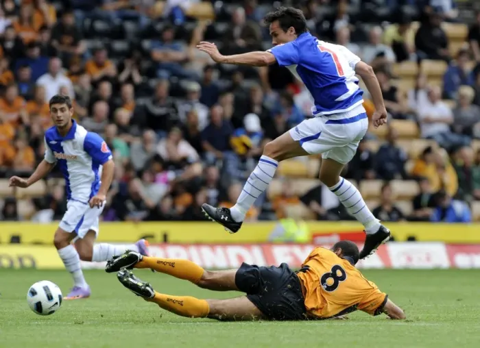 Framed Print : Wolverhampton Wanderers vs Athletic Bilbao: A Clash of Midfield Titans - Karl Henry vs David Lopez Framed Print : Wolverhampton Wanderers vs Athletic Bilbao: A Clash of Midfield Titans - Karl Henry vs David Lopez
