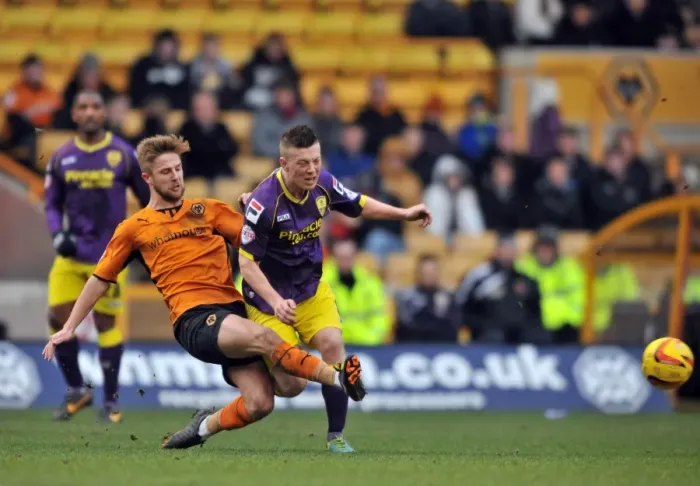 Framed Print : Wolverhampton Wanderers vs Notts County: A Fight for Possession - Sky Bet League One, Molineux Stadium