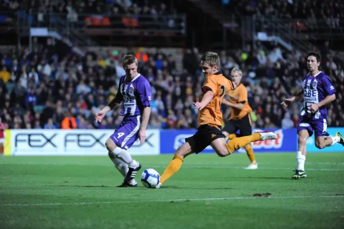 Framed Print : Wolverhampton Wanderers vs Perth Glory: 2009 Pre-Season Match Framed Print : Wolverhampton Wanderers vs Perth Glory: 2009 Pre-Season Match