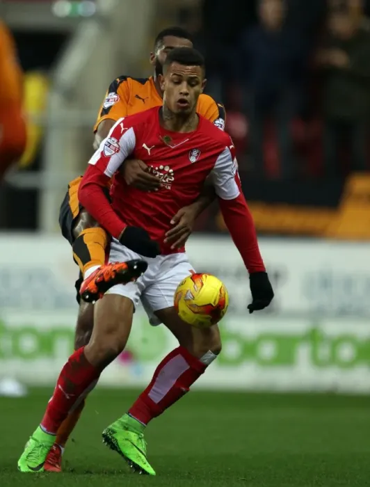 Framed Print : Wolverhampton Wanderers vs Rotherham United: Jonson Clarke-Harris vs Ethan Ebanks-Landell (Sky Bet Championship 2014-15)