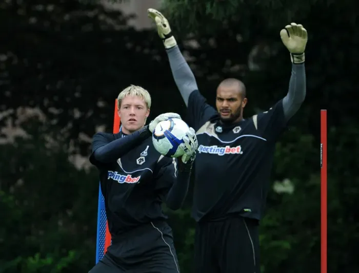 Framed Print : Wolverhampton Wanderers: Wayne Hennessey Preparing for Premier League Action - Pre-Season Training 2009