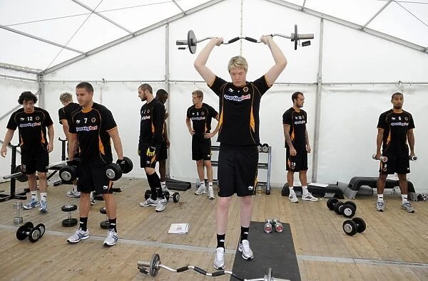 Wolverhampton Wanderers: Wayne Hennessey's Pre-Season Weight Training in Ireland