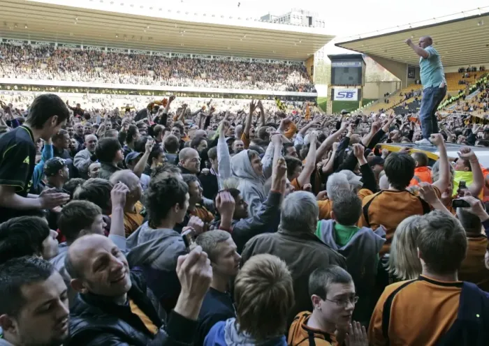 Framed Print : Wolves Secure Promotion: Dramatic Moment from Wolves vs QPR (18 / 04 / 09) Framed Print : Wolves Secure Promotion: Dramatic Moment from Wolves vs QPR (18 / 04 / 09)