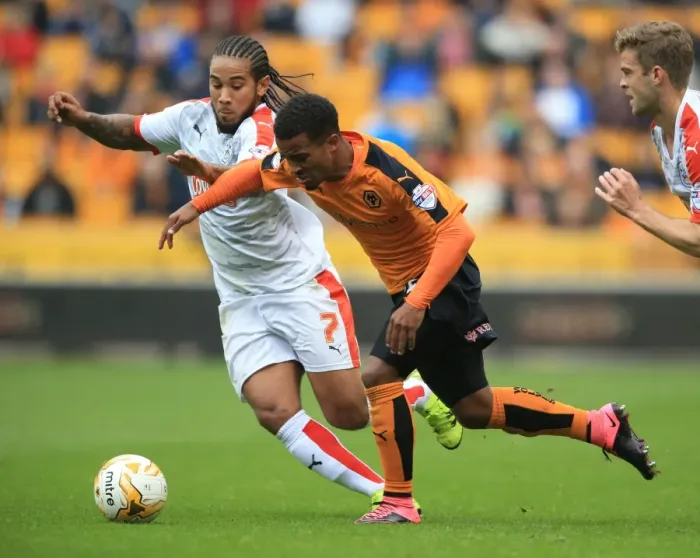 Framed Print : Wolves vs. Huddersfield: Intense Battle for Possession - Sky Bet Championship Framed Print : Wolves vs. Huddersfield: Intense Battle for Possession - Sky Bet Championship