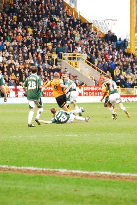 Framed Print : Wolves vs Plymouth Argyle: A 2009 Battle at Molineux Stadium Framed Print : Wolves vs Plymouth Argyle: A 2009 Battle at Molineux Stadium