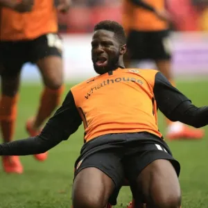 Bakary Sako's Double: Wolverhampton Wanderers Triumph over Nottingham Forest in Sky Bet Championship Bakary Sako's Double: Wolverhampton Wanderers Triumph over Nottingham Forest in Sky Bet Championship