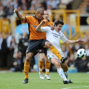 Season 2010-11 Collection: Wolves v Newcastle