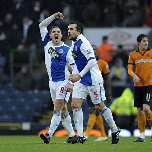 David Dunn's Stunner: Blackburn Rovers Edge Ahead 1-0 Against Wolverhampton Wanderers (Barclays League)