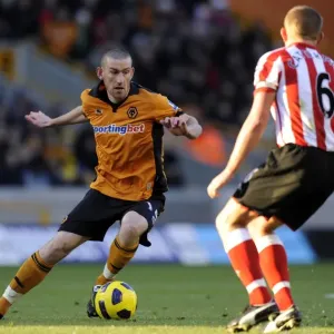 David Jones vs Lee Cattermole: Intense Rivalry in Wolverhampton Wanderers vs Sunderland Barclays Premier League Clash