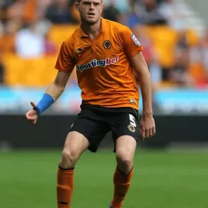 Determined Defender Stearman Stands Firm Against Leicester City in Championship Showdown at Molineux Determined Defender Stearman Stands Firm Against Leicester City in Championship Showdown at Molineux