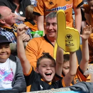 Exciting Mascot Showdown: Wolverhampton Wanderers vs. Newcastle United - Barclays Premier League Exciting Mascot Showdown: Wolverhampton Wanderers vs. Newcastle United - Barclays Premier League