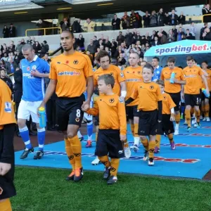 Exciting Mascot Showdown: Wolverhampton Wanderers vs Wigan Athletic - Barclays Premier League