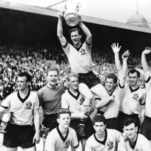 FA Cup Final Victory, Wolves vs Blackburn, Slater & Trophy