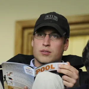 Season 2010-11 Collection: Blackpool v Wolves