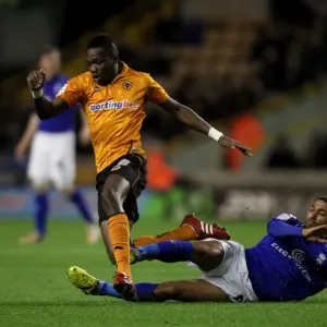 Intense Rivalry: Tongo Doumbia vs. Hayden Mullins - Wolves vs. Birmingham City (2012) - Npower Championship Clash Intense Rivalry: Tongo Doumbia vs. Hayden Mullins - Wolves vs. Birmingham City (2012) - Npower Championship Clash